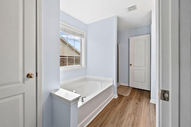 589 Woodland Park Ter, Lawrenceville, GA 30043