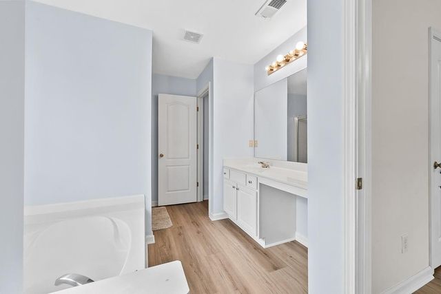 589 Woodland Park Ter, Lawrenceville, GA 30043