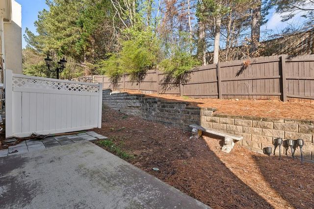 589 Woodland Park Ter, Lawrenceville, GA 30043