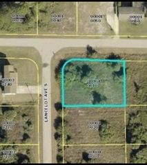 305 LANCELOT AVE, Lehigh Acres, FL 33974