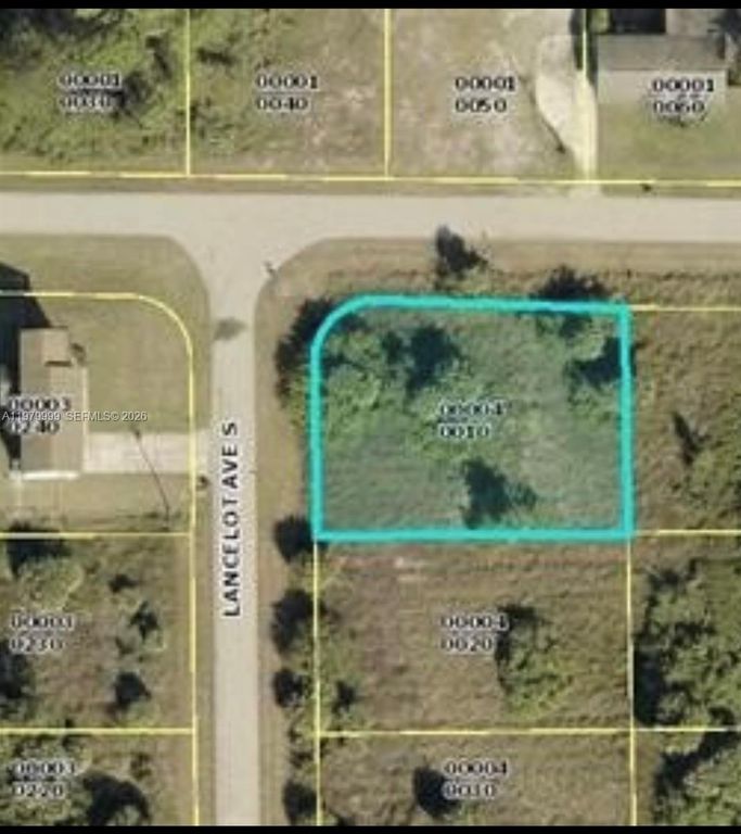 305 LANCELOT AVE, Lehigh Acres, FL 33974
