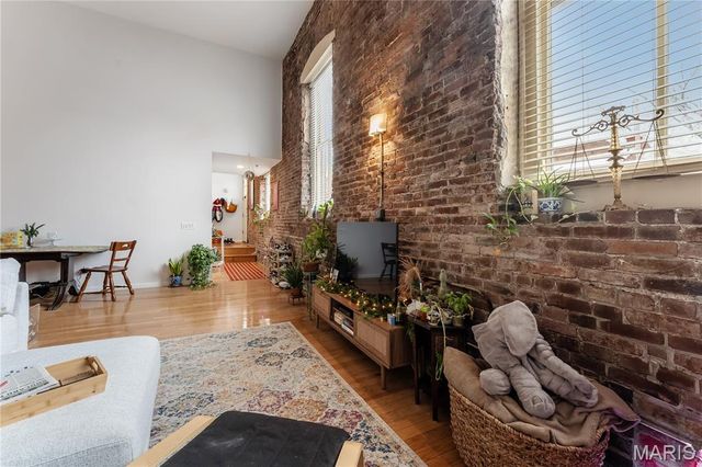 900 Allen Avenue, St Louis, MO 63104