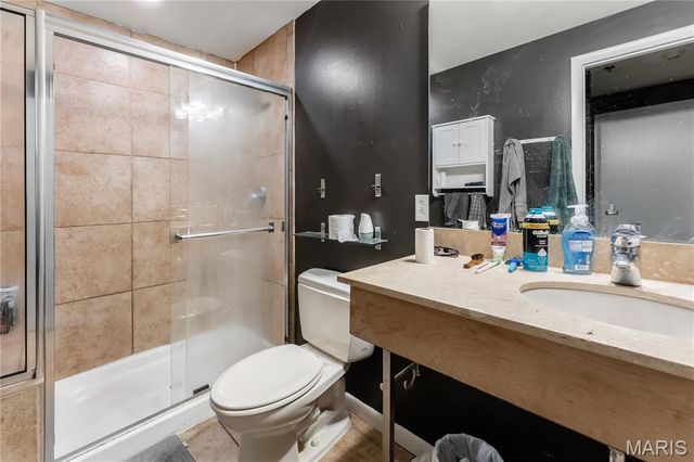 900 Allen Avenue, St Louis, MO 63104