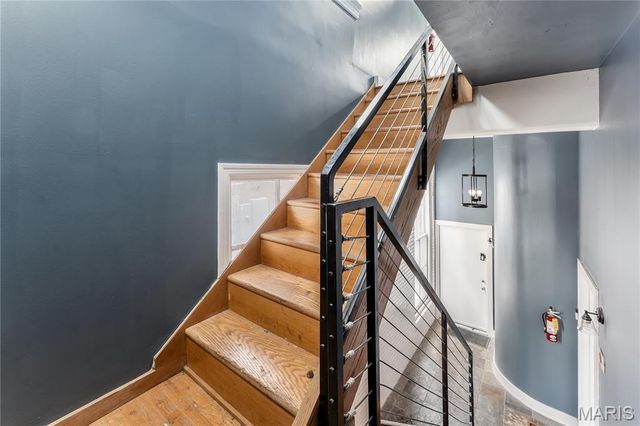 900 Allen Avenue, St Louis, MO 63104