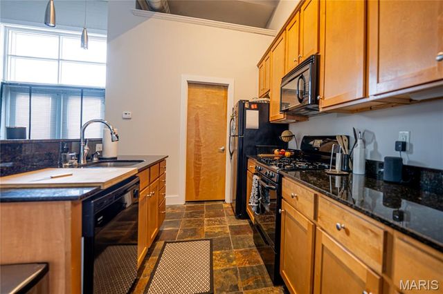 900 Allen Avenue, St Louis, MO 63104