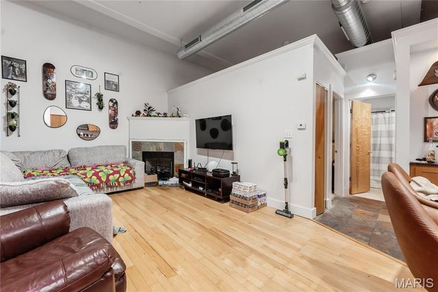 900 Allen Avenue, St Louis, MO 63104