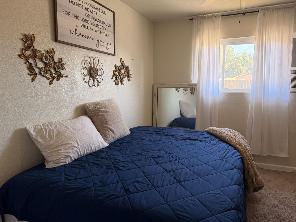 Image 10 of property listing at 30708 Road 70, Goshen, CA 93227