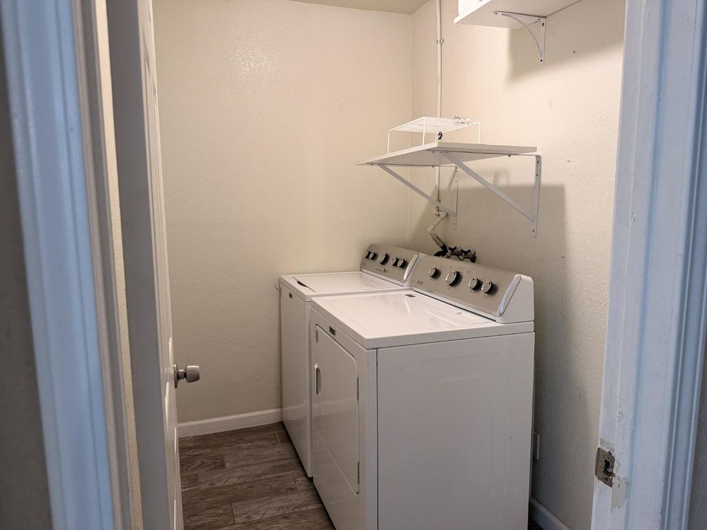 Image 20 of property listing at 30708 Road 70, Goshen, CA 93227
