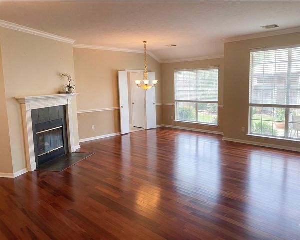 17211 Laguna Trail Drive, Houston, TX 77095