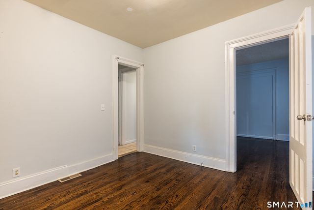 1995 Main Street 1st floor Left, Bridgeport, CT 06604