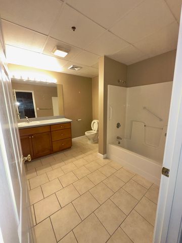 21 Caller St 308, Peabody, MA 01960