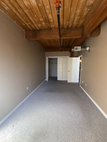 21 Caller St 308, Peabody, MA 01960
