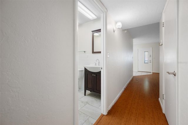 8533 110TH STREET 106, Seminole, FL 33772