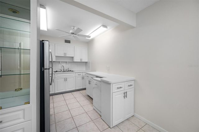 8533 110TH STREET 106, Seminole, FL 33772