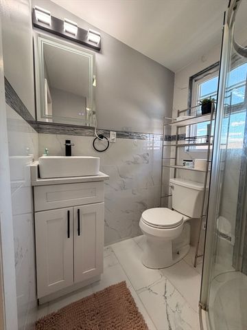 643 Boston St, Lynn, MA 01905