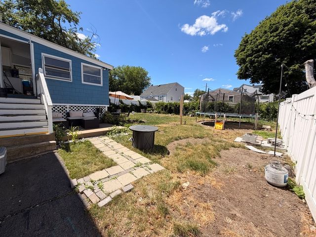 643 Boston St, Lynn, MA 01905
