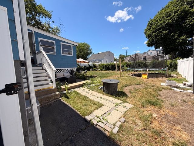 643 Boston St, Lynn, MA 01905
