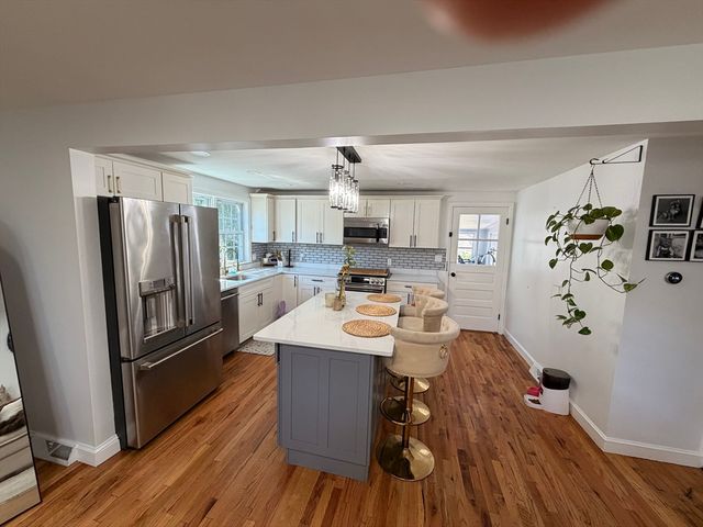 643 Boston St, Lynn, MA 01905
