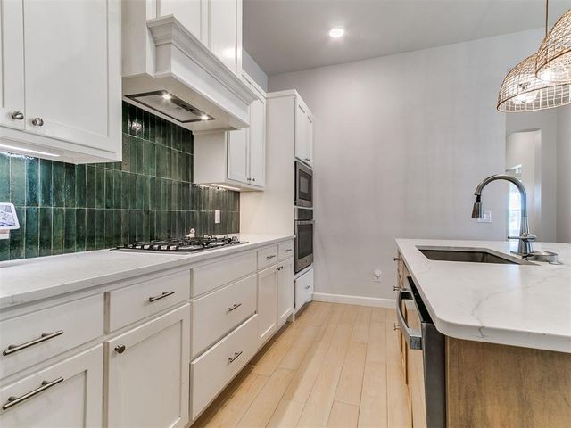 13316 Mesquite Trail, Yukon, OK 73099