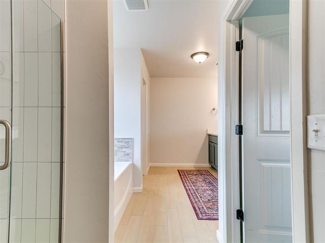 13316 Mesquite Trail, Yukon, OK 73099