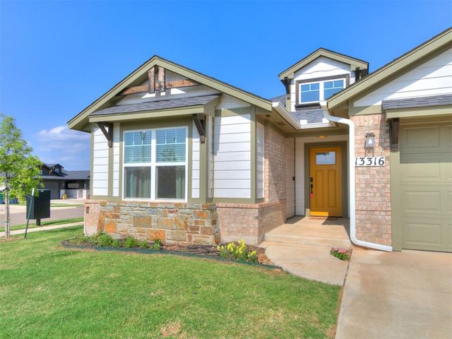 13316 Mesquite Trail, Yukon, OK 73099