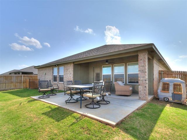 13316 Mesquite Trail, Yukon, OK 73099