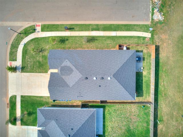 13316 Mesquite Trail, Yukon, OK 73099