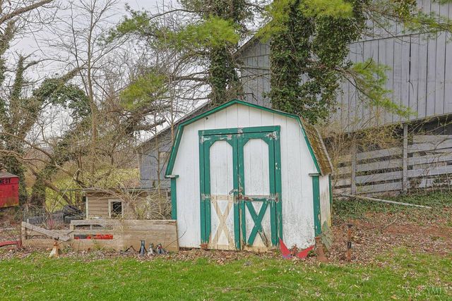 9017 West Road, Cleves, OH 45002