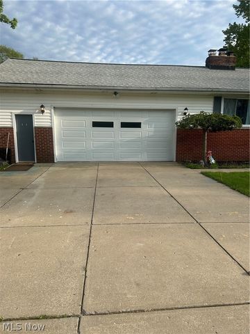 17228 Egbert Road, Walton Hills, OH 44146