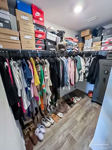 5626 Tristan Ct, Milton, FL 32583