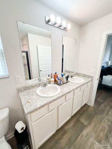 5626 Tristan Ct, Milton, FL 32583