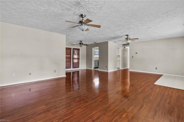 133 Chinook ST, Virginia Beach, VA 23462