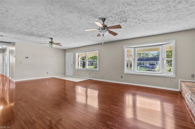 133 Chinook ST, Virginia Beach, VA 23462