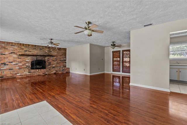 133 Chinook ST, Virginia Beach, VA 23462