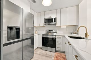 8531 NW 139th Ter 1406, Miami Lakes, FL 33016