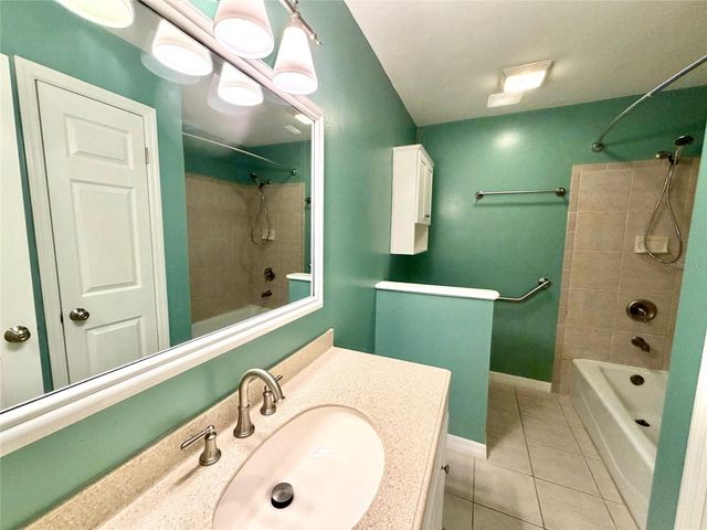 3001 NW 38TH STREET, Gainesville, FL 32606