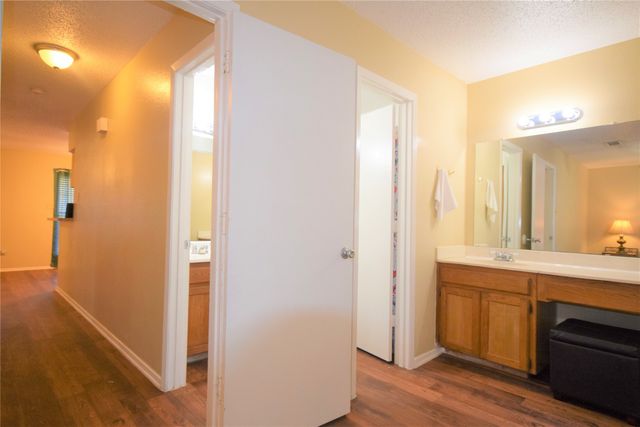 4909 Jamesway Road 203 D, Fort Worth, TX 76135