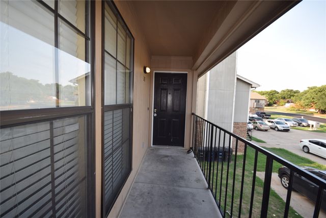 4909 Jamesway Road 203 D, Fort Worth, TX 76135