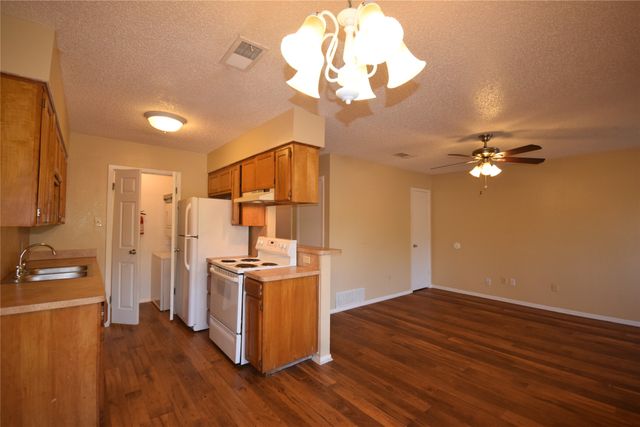 4909 Jamesway Road 203 D, Fort Worth, TX 76135