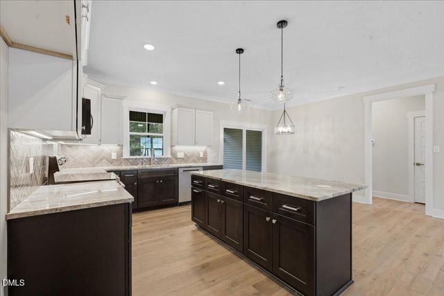 81 Birchtop Circle, Zebulon, NC 27597