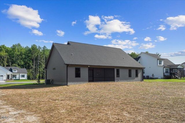 81 Birchtop Circle, Zebulon, NC 27597