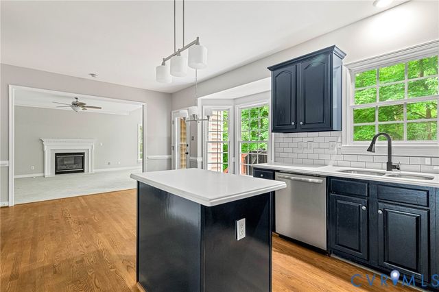 9262 Smallwood Ct, Mechanicsville, VA 23116