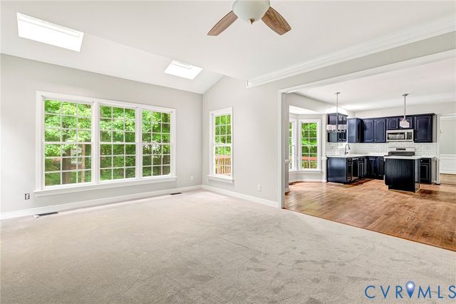 9262 Smallwood Ct, Mechanicsville, VA 23116