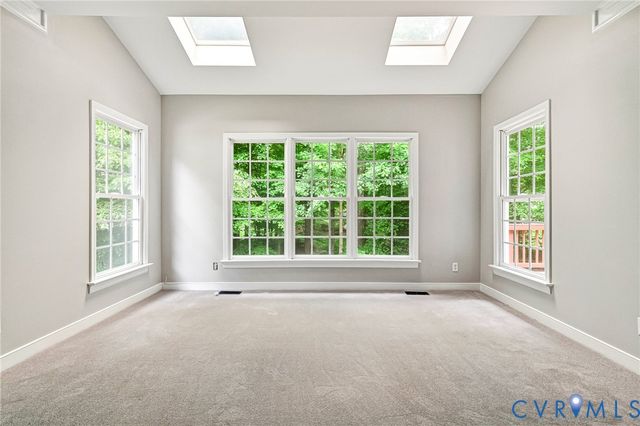 9262 Smallwood Ct, Mechanicsville, VA 23116