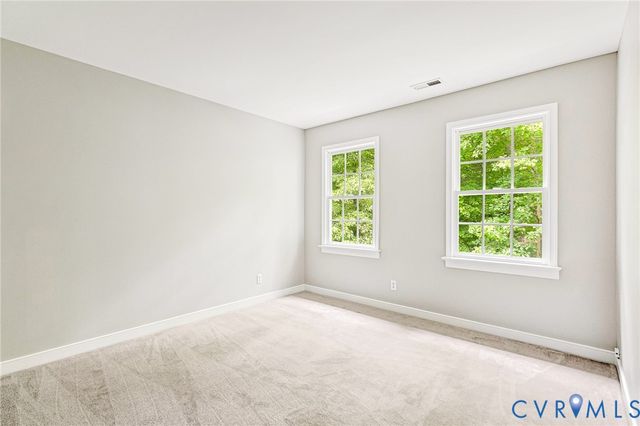 9262 Smallwood Ct, Mechanicsville, VA 23116
