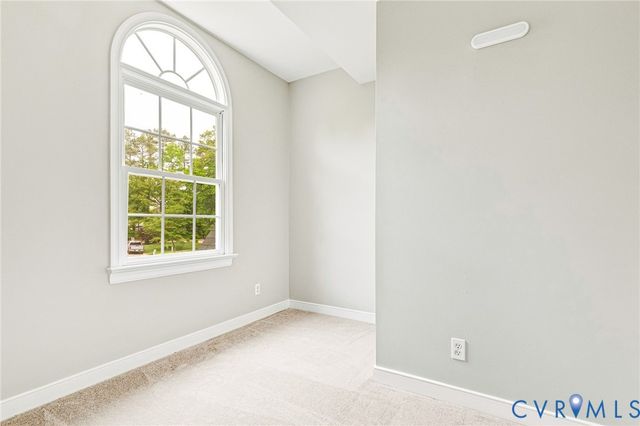 9262 Smallwood Ct, Mechanicsville, VA 23116