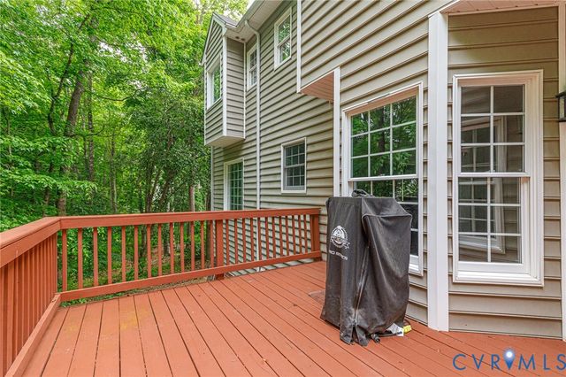 9262 Smallwood Ct, Mechanicsville, VA 23116