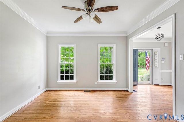 9262 Smallwood Ct, Mechanicsville, VA 23116