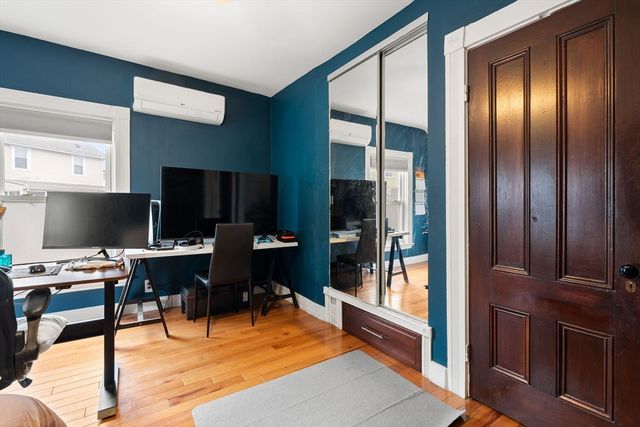 12 Pomeroy St, Boston, MA 02134