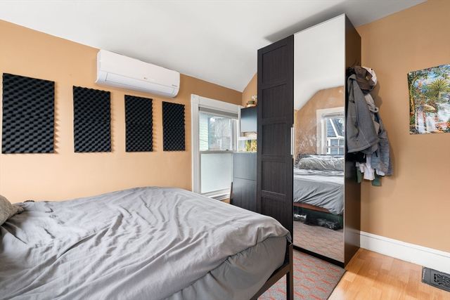 12 Pomeroy St, Boston, MA 02134